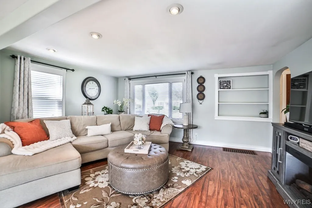 84 Coventry Road, Tonawanda, New York 14217, Tonawanda, New York 14217, 2 Bedrooms Bedrooms, 5 Rooms Rooms,1 BathroomBathrooms,Residential,Closed,84 Coventry Road, Tonawanda, New York 14217,0,B1641300