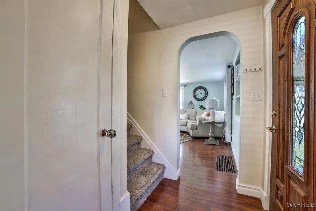 84 Coventry Road, Tonawanda, New York 14217, Tonawanda, New York 14217, 2 Bedrooms Bedrooms, 5 Rooms Rooms,1 BathroomBathrooms,Residential,Closed,84 Coventry Road, Tonawanda, New York 14217,0,B1641300