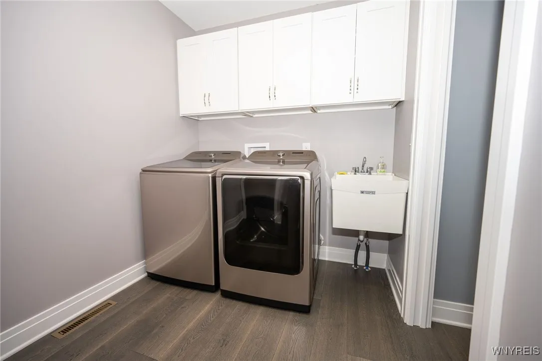 35 Hamlin Avenue, Aurora, New York 14052, Aurora, New York 14052, 3 Bedrooms Bedrooms, 6 Rooms Rooms,3 BathroomsBathrooms,Residential,Closed,35 Hamlin Avenue, Aurora, New York 14052,0,B1641396