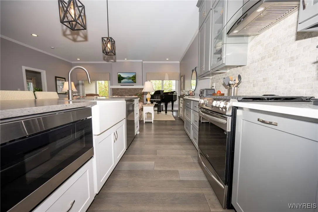 35 Hamlin Avenue, Aurora, New York 14052, Aurora, New York 14052, 3 Bedrooms Bedrooms, 6 Rooms Rooms,3 BathroomsBathrooms,Residential,Closed,35 Hamlin Avenue, Aurora, New York 14052,0,B1641396