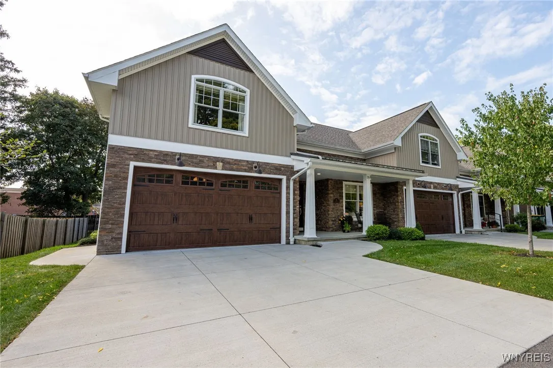 35 Hamlin Avenue, Aurora, New York 14052, Aurora, New York 14052, 3 Bedrooms Bedrooms, 6 Rooms Rooms,3 BathroomsBathrooms,Residential,Closed,35 Hamlin Avenue, Aurora, New York 14052,0,B1641396