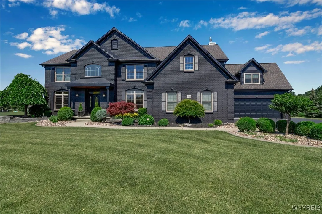6408 Heise Road, Clarence, New York 14032, Clarence, New York 14032, 4 Bedrooms Bedrooms, 15 Rooms Rooms,3 BathroomsBathrooms,Residential Lease,For Rent,6408 Heise Road, Clarence, New York 14032,0,B1640344