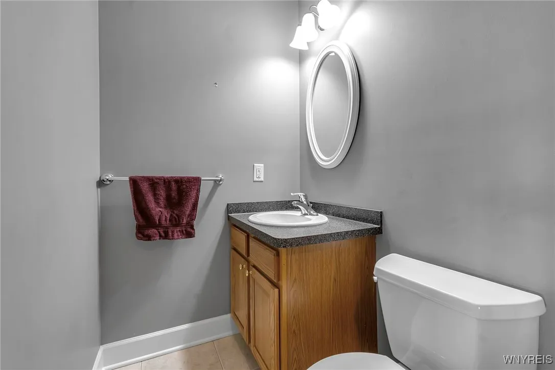 6408 Heise Road, Clarence, New York 14032, Clarence, New York 14032, 4 Bedrooms Bedrooms, 15 Rooms Rooms,3 BathroomsBathrooms,Residential Lease,For Rent,6408 Heise Road, Clarence, New York 14032,0,B1640344