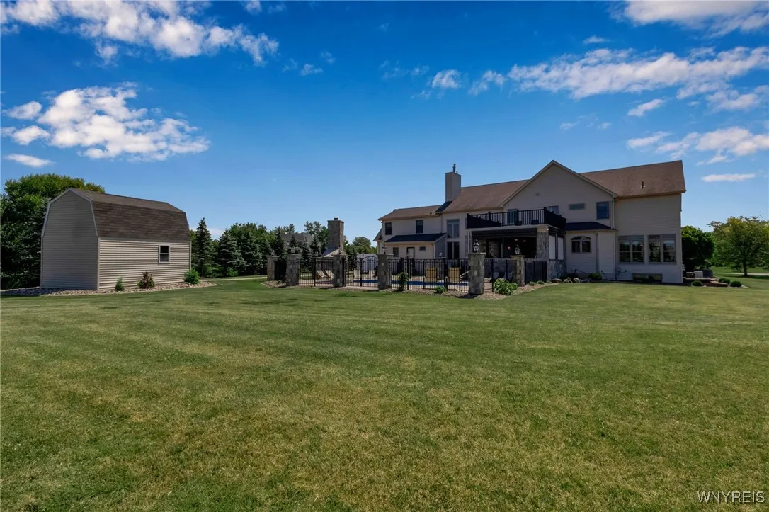 6408 Heise Road, Clarence, New York 14032, Clarence, New York 14032, 4 Bedrooms Bedrooms, 15 Rooms Rooms,3 BathroomsBathrooms,Residential Lease,For Rent,6408 Heise Road, Clarence, New York 14032,0,B1640344