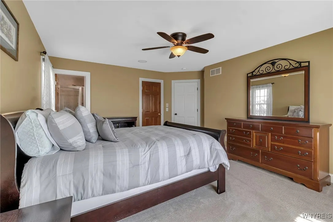 6408 Heise Road, Clarence, New York 14032, Clarence, New York 14032, 4 Bedrooms Bedrooms, 15 Rooms Rooms,3 BathroomsBathrooms,Residential Lease,For Rent,6408 Heise Road, Clarence, New York 14032,0,B1640344