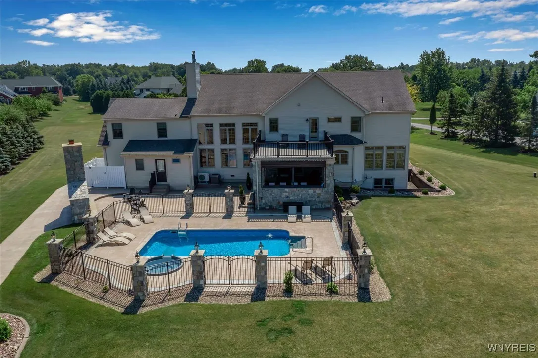 6408 Heise Road, Clarence, New York 14032, Clarence, New York 14032, 4 Bedrooms Bedrooms, 15 Rooms Rooms,3 BathroomsBathrooms,Residential Lease,For Rent,6408 Heise Road, Clarence, New York 14032,0,B1640344