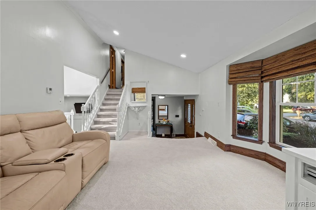 131 Shady Grove Drive, Amherst, New York 14051, Amherst, New York 14051, 3 Bedrooms Bedrooms, 11 Rooms Rooms,2 BathroomsBathrooms,Residential,For Sale,131 Shady Grove Drive, Amherst, New York 14051,0,B1641221