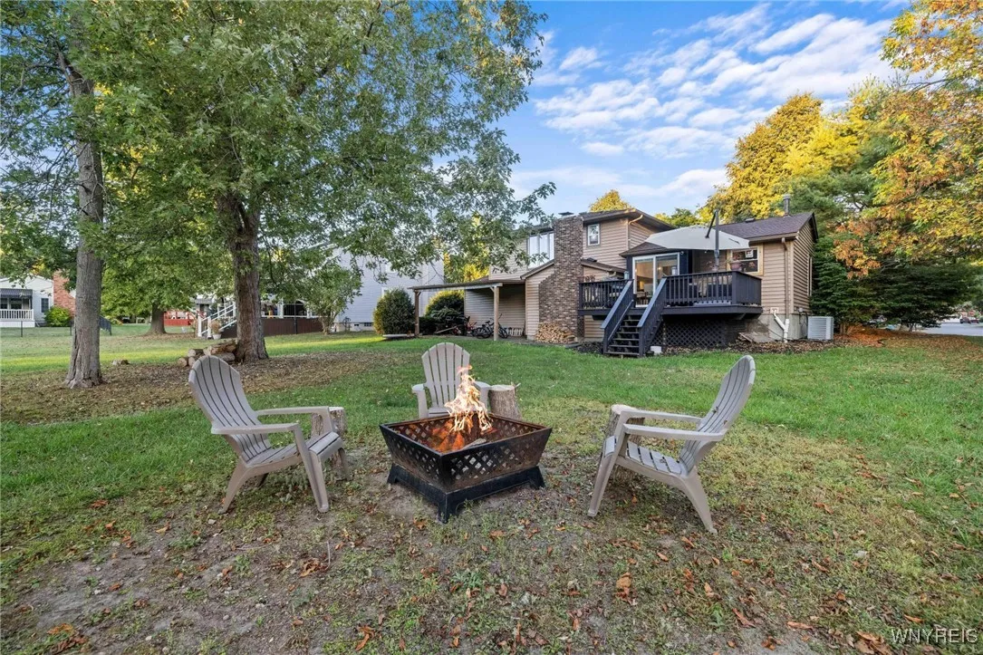 131 Shady Grove Drive, Amherst, New York 14051, Amherst, New York 14051, 3 Bedrooms Bedrooms, 11 Rooms Rooms,2 BathroomsBathrooms,Residential,For Sale,131 Shady Grove Drive, Amherst, New York 14051,0,B1641221