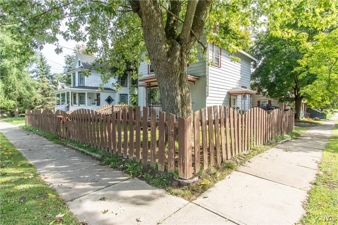 202 Michigan Avenue, Watertown City, New York 1360, Watertown City, New York 13601, 3 Bedrooms Bedrooms, 7 Rooms Rooms,1 BathroomBathrooms,Residential,For Sale,202 Michigan Avenue, Watertown City, New York 1360,0,S1641762