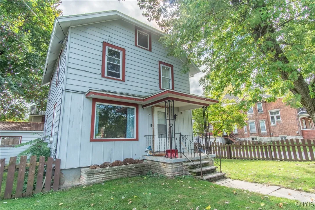 202 Michigan Avenue, Watertown City, New York 1360, Watertown City, New York 13601, 3 Bedrooms Bedrooms, 7 Rooms Rooms,1 BathroomBathrooms,Residential,For Sale,202 Michigan Avenue, Watertown City, New York 1360,0,S1641762