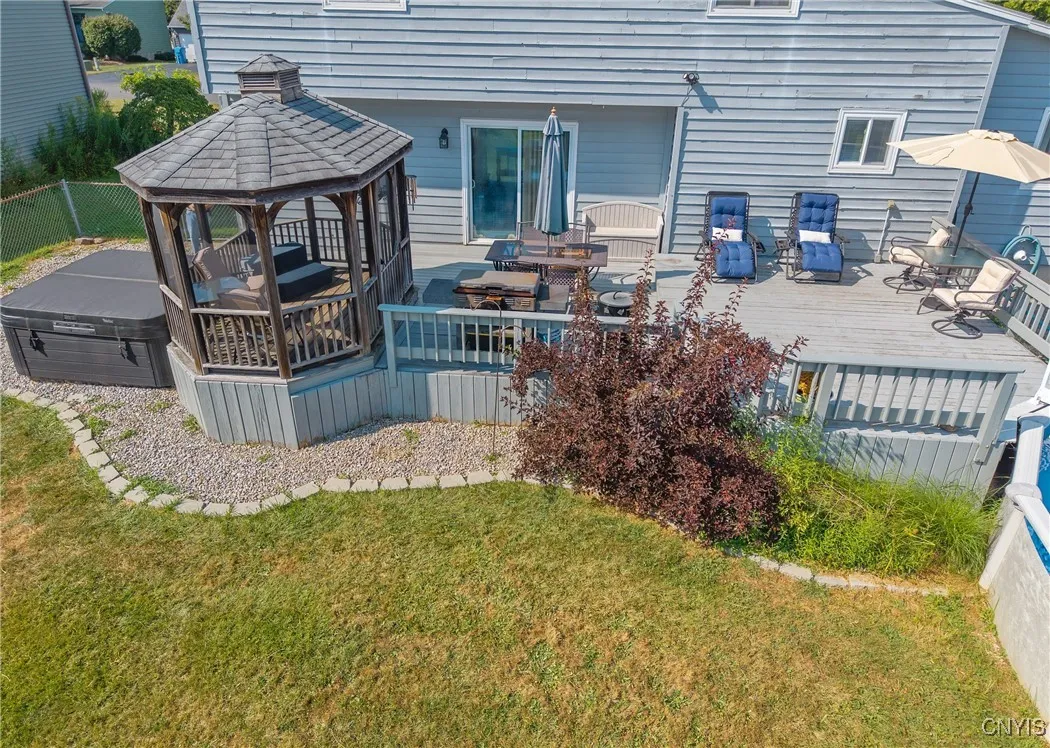 6038 Haifa Lane, Cicero, New York 13039, Cicero, New York 13039, 3 Bedrooms Bedrooms, 10 Rooms Rooms,2 BathroomsBathrooms,Residential,For Sale,6038 Haifa Lane, Cicero, New York 13039,0,S1641739