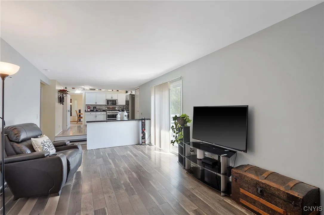 6038 Haifa Lane, Cicero, New York 13039, Cicero, New York 13039, 3 Bedrooms Bedrooms, 10 Rooms Rooms,2 BathroomsBathrooms,Residential,For Sale,6038 Haifa Lane, Cicero, New York 13039,0,S1641739