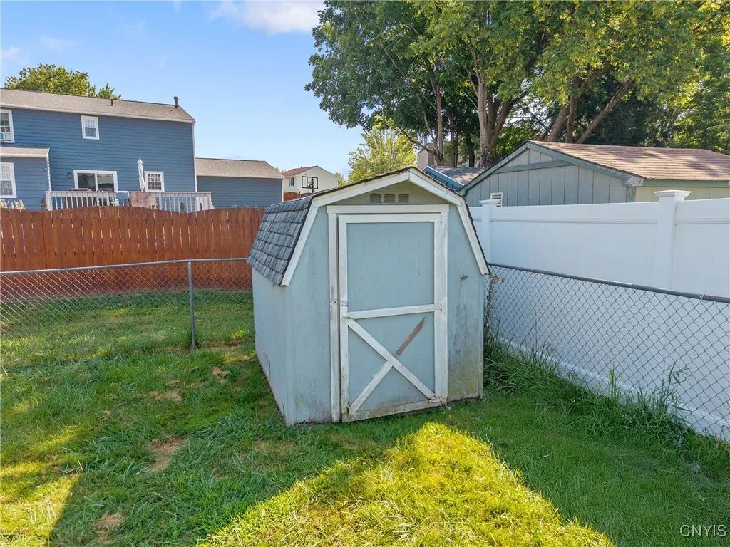 6038 Haifa Lane, Cicero, New York 13039, Cicero, New York 13039, 3 Bedrooms Bedrooms, 10 Rooms Rooms,2 BathroomsBathrooms,Residential,For Sale,6038 Haifa Lane, Cicero, New York 13039,0,S1641739