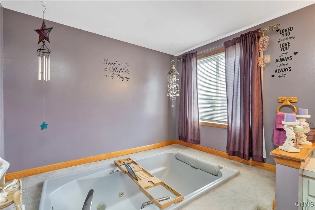 6038 Haifa Lane, Cicero, New York 13039, Cicero, New York 13039, 3 Bedrooms Bedrooms, 10 Rooms Rooms,2 BathroomsBathrooms,Residential,For Sale,6038 Haifa Lane, Cicero, New York 13039,0,S1641739