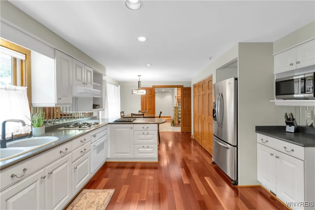 36 Hillcrest Road, Aurora, New York 14052, Aurora, New York 14052, 4 Bedrooms Bedrooms, 10 Rooms Rooms,2 BathroomsBathrooms,Residential,Closed,36 Hillcrest Road, Aurora, New York 14052,0,B1641520