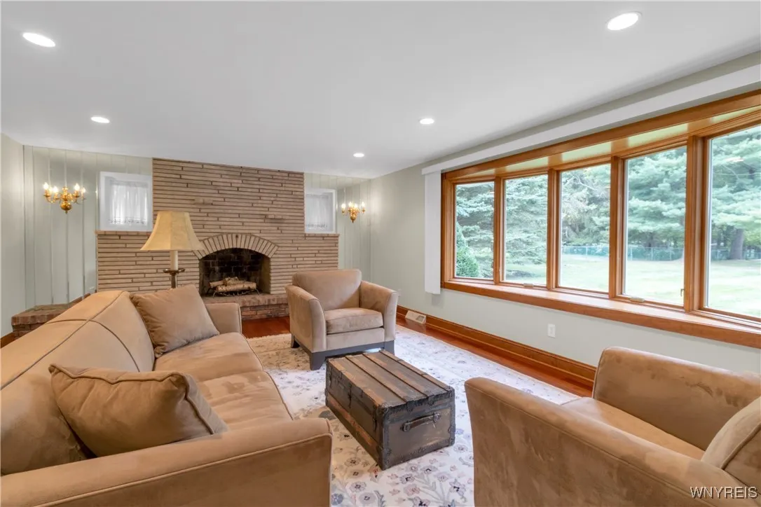 36 Hillcrest Road, Aurora, New York 14052, Aurora, New York 14052, 4 Bedrooms Bedrooms, 10 Rooms Rooms,2 BathroomsBathrooms,Residential,Closed,36 Hillcrest Road, Aurora, New York 14052,0,B1641520