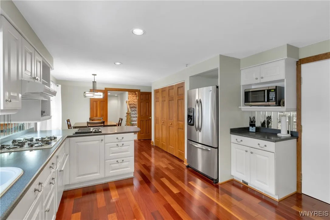 36 Hillcrest Road, Aurora, New York 14052, Aurora, New York 14052, 4 Bedrooms Bedrooms, 10 Rooms Rooms,2 BathroomsBathrooms,Residential,Closed,36 Hillcrest Road, Aurora, New York 14052,0,B1641520