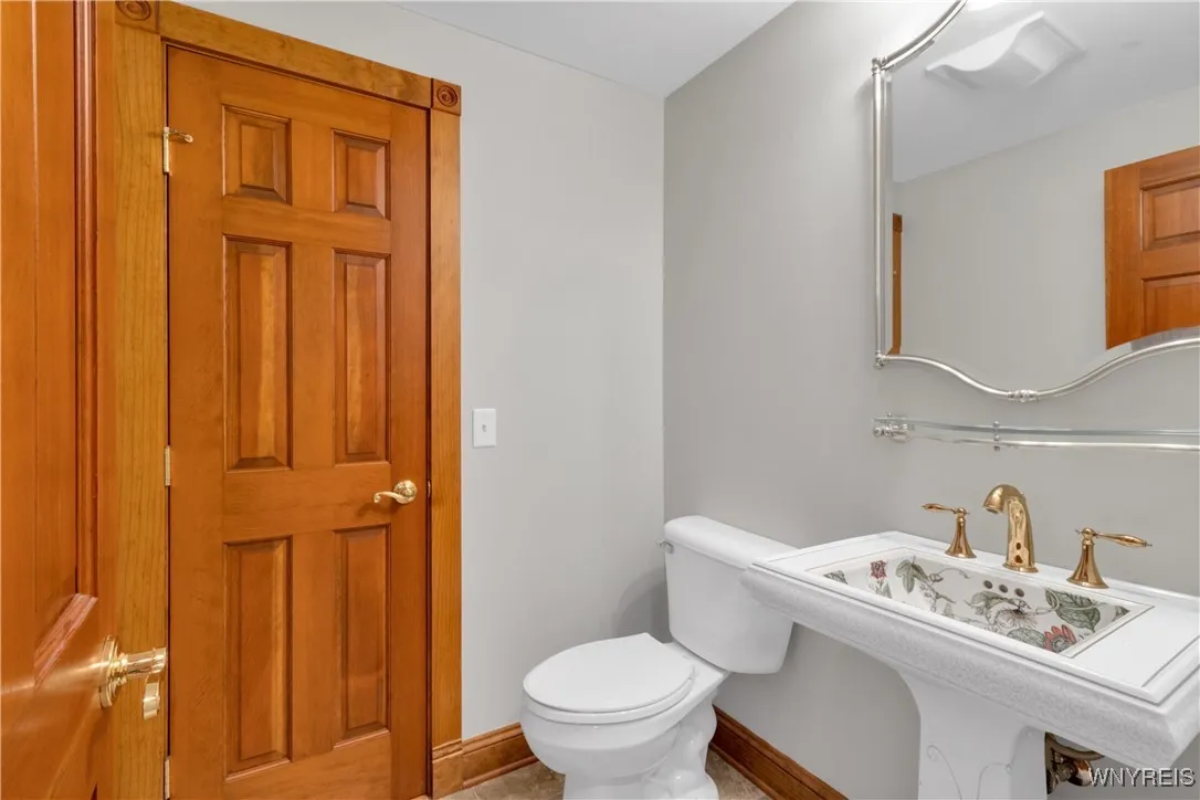 36 Hillcrest Road, Aurora, New York 14052, Aurora, New York 14052, 4 Bedrooms Bedrooms, 10 Rooms Rooms,2 BathroomsBathrooms,Residential,Closed,36 Hillcrest Road, Aurora, New York 14052,0,B1641520