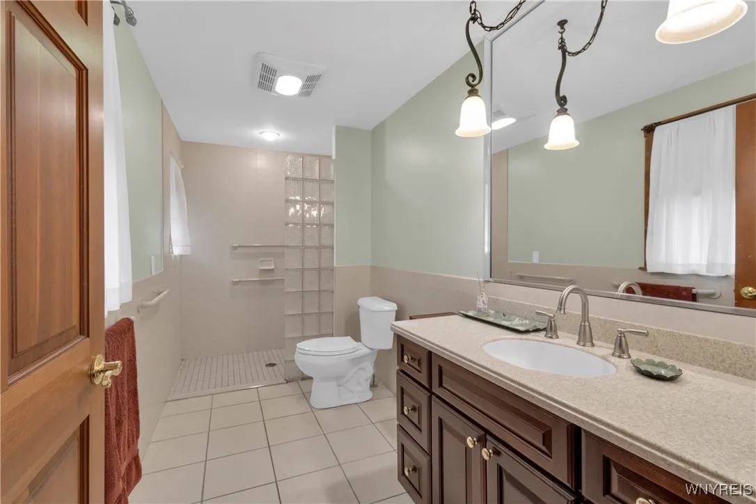 36 Hillcrest Road, Aurora, New York 14052, Aurora, New York 14052, 4 Bedrooms Bedrooms, 10 Rooms Rooms,2 BathroomsBathrooms,Residential,Closed,36 Hillcrest Road, Aurora, New York 14052,0,B1641520