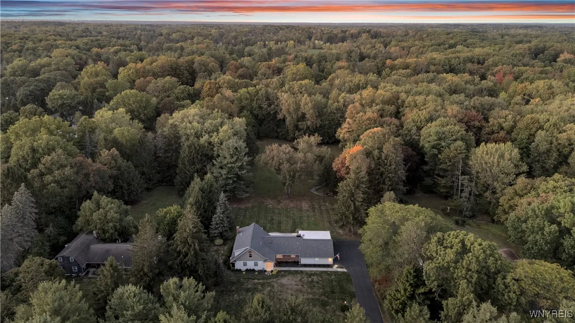 36 Hillcrest Road, Aurora, New York 14052, Aurora, New York 14052, 4 Bedrooms Bedrooms, 10 Rooms Rooms,2 BathroomsBathrooms,Residential,Closed,36 Hillcrest Road, Aurora, New York 14052,0,B1641520