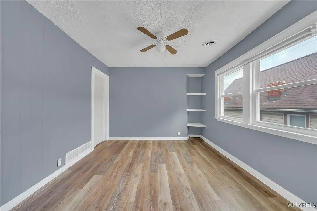 133 Rhode Island Street, Buffalo, New York 14213, Buffalo, New York 14213, 5 Bedrooms Bedrooms, ,3 BathroomsBathrooms,Residential,For Sale,133 Rhode Island Street, Buffalo, New York 14213,0,B1641100