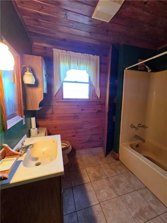 3100 Comfort Hill Road, Ashland, New York 14894, Ashland, New York 14894, 4 Bedrooms Bedrooms, 10 Rooms Rooms,1 BathroomBathrooms,Residential,For Sale,3100 Comfort Hill Road, Ashland, New York 14894,0,R1641767