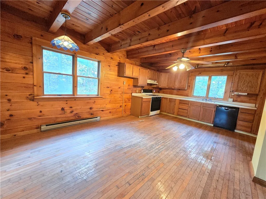 3100 Comfort Hill Road, Ashland, New York 14894, Ashland, New York 14894, 4 Bedrooms Bedrooms, 10 Rooms Rooms,1 BathroomBathrooms,Residential,For Sale,3100 Comfort Hill Road, Ashland, New York 14894,0,R1641767