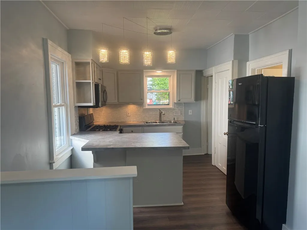 50 Manchester Street, Rochester, New York 14621, Rochester, New York 14621, 1 Bedroom Bedrooms, 5 Rooms Rooms,1 BathroomBathrooms,Residential,Closed,50 Manchester Street, Rochester, New York 14621,0,R1641437