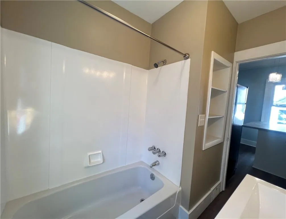 50 Manchester Street, Rochester, New York 14621, Rochester, New York 14621, 1 Bedroom Bedrooms, 5 Rooms Rooms,1 BathroomBathrooms,Residential,Closed,50 Manchester Street, Rochester, New York 14621,0,R1641437