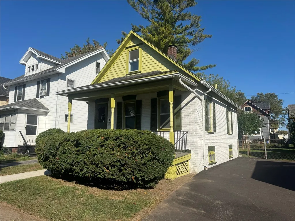 50 Manchester Street, Rochester, New York 14621, Rochester, New York 14621, 1 Bedroom Bedrooms, 5 Rooms Rooms,1 BathroomBathrooms,Residential,Closed,50 Manchester Street, Rochester, New York 14621,0,R1641437