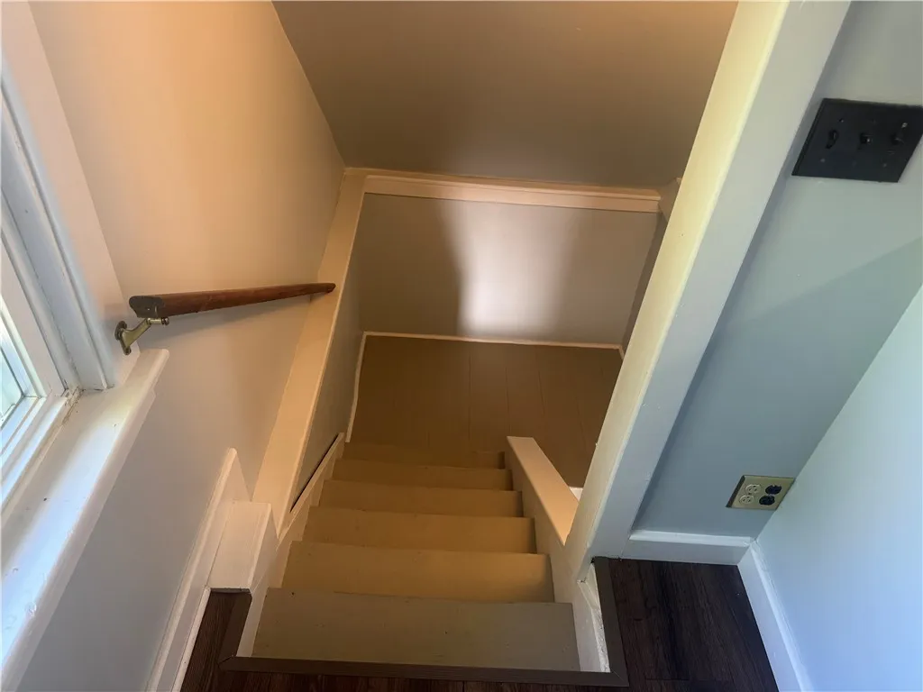 50 Manchester Street, Rochester, New York 14621, Rochester, New York 14621, 1 Bedroom Bedrooms, 5 Rooms Rooms,1 BathroomBathrooms,Residential,Closed,50 Manchester Street, Rochester, New York 14621,0,R1641437