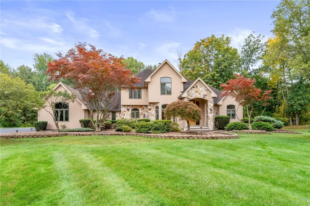 33 Crossbow Drive, Penfield, New York 14526, Penfield, New York 14526, 4 Bedrooms Bedrooms, 10 Rooms Rooms,3 BathroomsBathrooms,Residential,Closed,33 Crossbow Drive, Penfield, New York 14526,0,R1639936