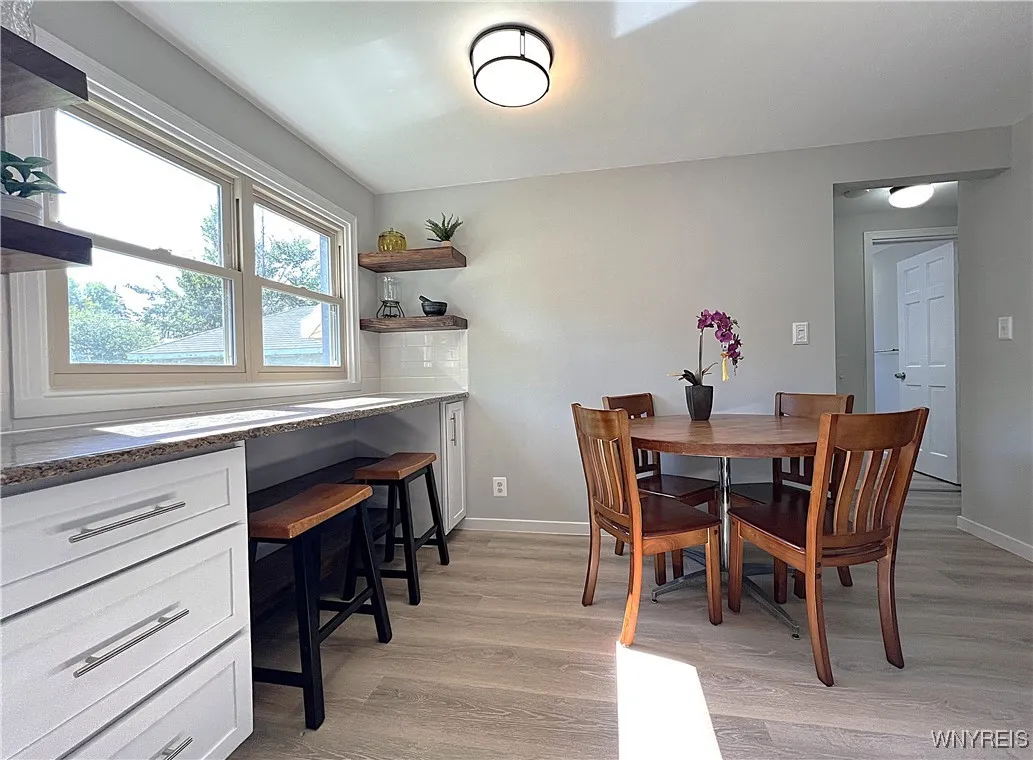 739 Longmeadow Road, Amherst, New York 14226, Amherst, New York 14226, 3 Bedrooms Bedrooms, 6 Rooms Rooms,2 BathroomsBathrooms,Residential,For Sale,739 Longmeadow Road, Amherst, New York 14226,0,B1641646