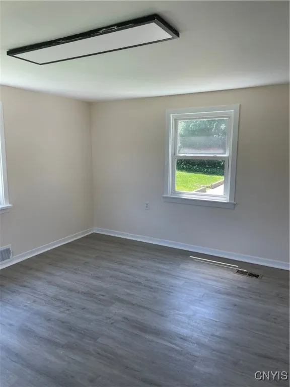 169 West Remington Street, Rutland, New York 13612, Rutland, New York 13612, 1 Bedroom Bedrooms, 4 Rooms Rooms,1 BathroomBathrooms,Residential Lease,Closed,169 West Remington Street, Rutland, New York 13612,0,S1641457