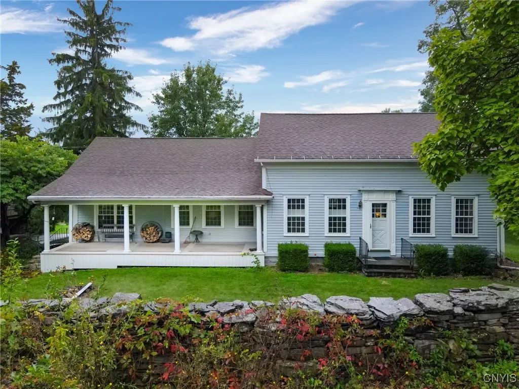 2081 East Lake Road, Spafford, New York 13152, Spafford, New York 13152, 3 Bedrooms Bedrooms, 12 Rooms Rooms,2 BathroomsBathrooms,Residential,Closed,2081 East Lake Road, Spafford, New York 13152,0,S1639079