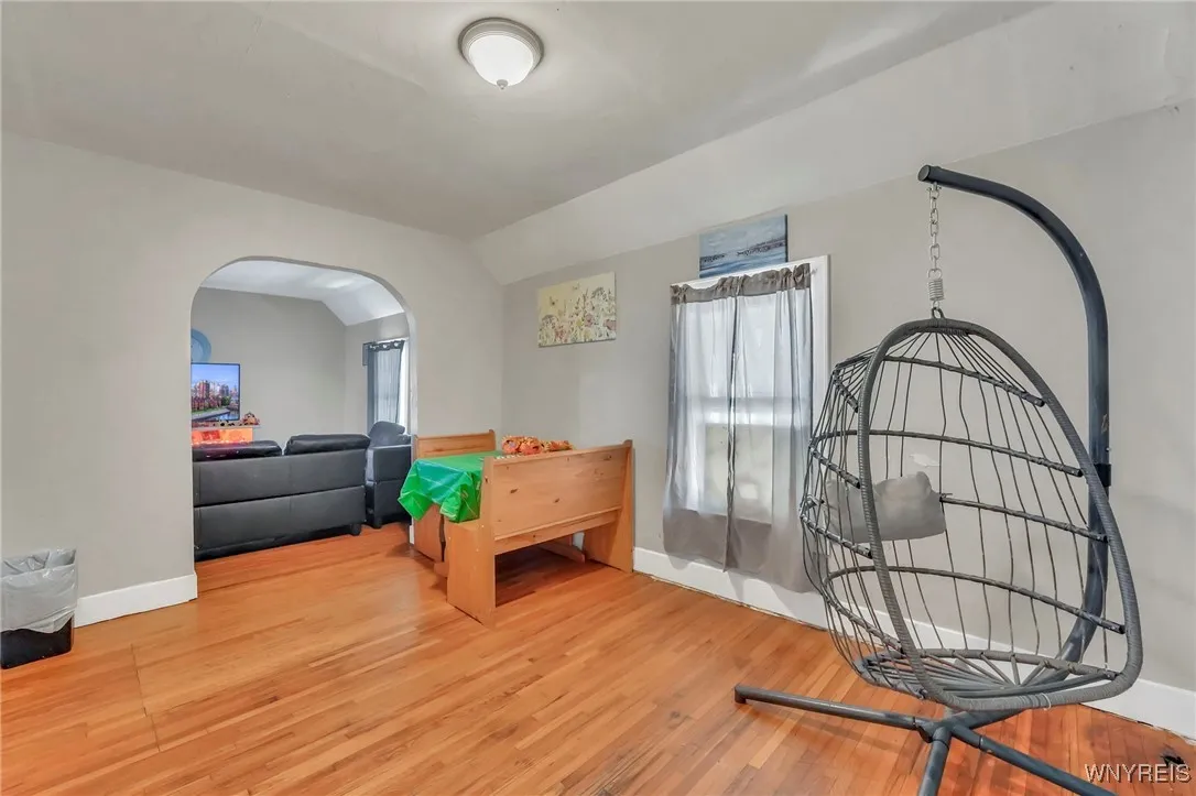 73 Baynes Street, Buffalo, New York 14213, Buffalo, New York 14213, 4 Bedrooms Bedrooms, ,2 BathroomsBathrooms,Residential,For Sale,73 Baynes Street, Buffalo, New York 14213,0,B1641837