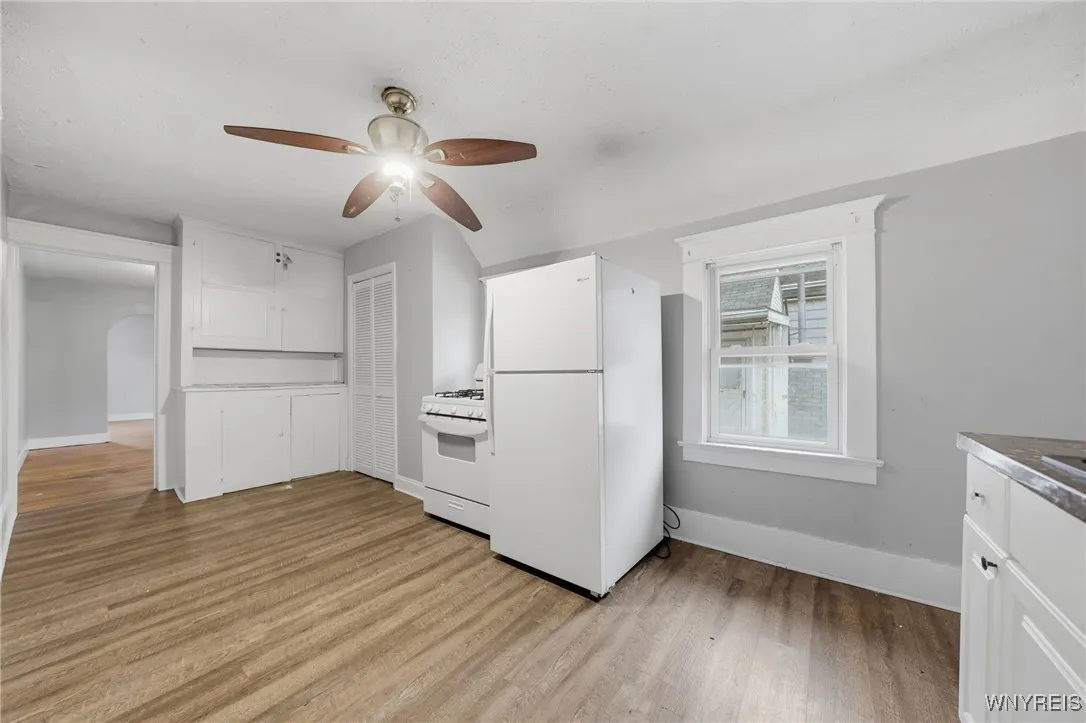 73 Baynes Street, Buffalo, New York 14213, Buffalo, New York 14213, 4 Bedrooms Bedrooms, ,2 BathroomsBathrooms,Residential,For Sale,73 Baynes Street, Buffalo, New York 14213,0,B1641837