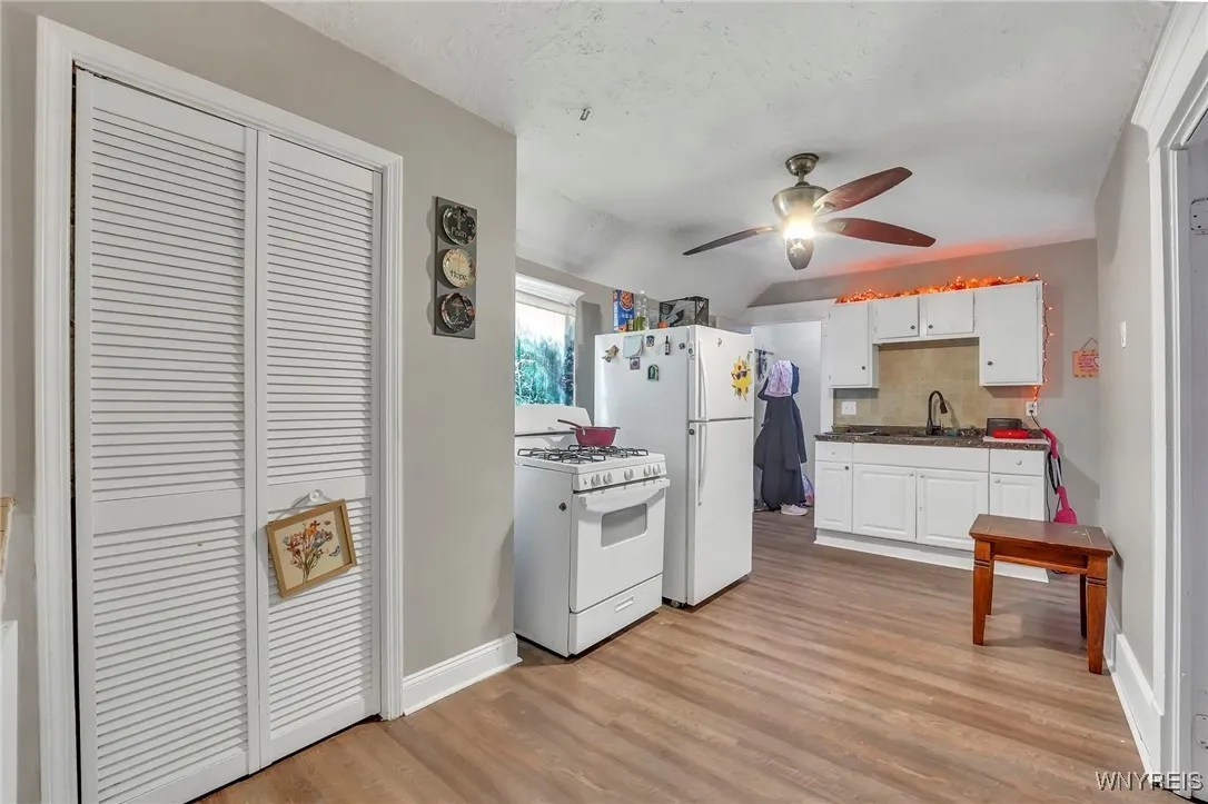 73 Baynes Street, Buffalo, New York 14213, Buffalo, New York 14213, 4 Bedrooms Bedrooms, ,2 BathroomsBathrooms,Residential,For Sale,73 Baynes Street, Buffalo, New York 14213,0,B1641837