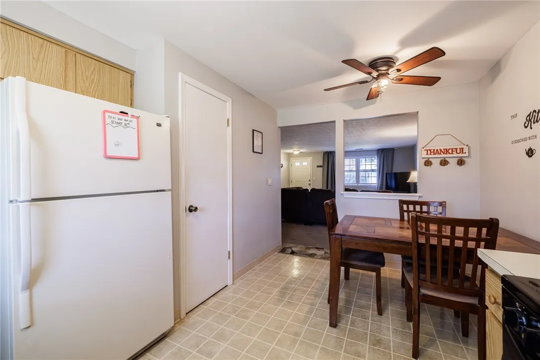 1 Salmon Run, Parma, New York 14468, Parma, New York 14468, 2 Bedrooms Bedrooms, 6 Rooms Rooms,2 BathroomsBathrooms,Residential,Closed,1 Salmon Run, Parma, New York 14468,0,R1641522