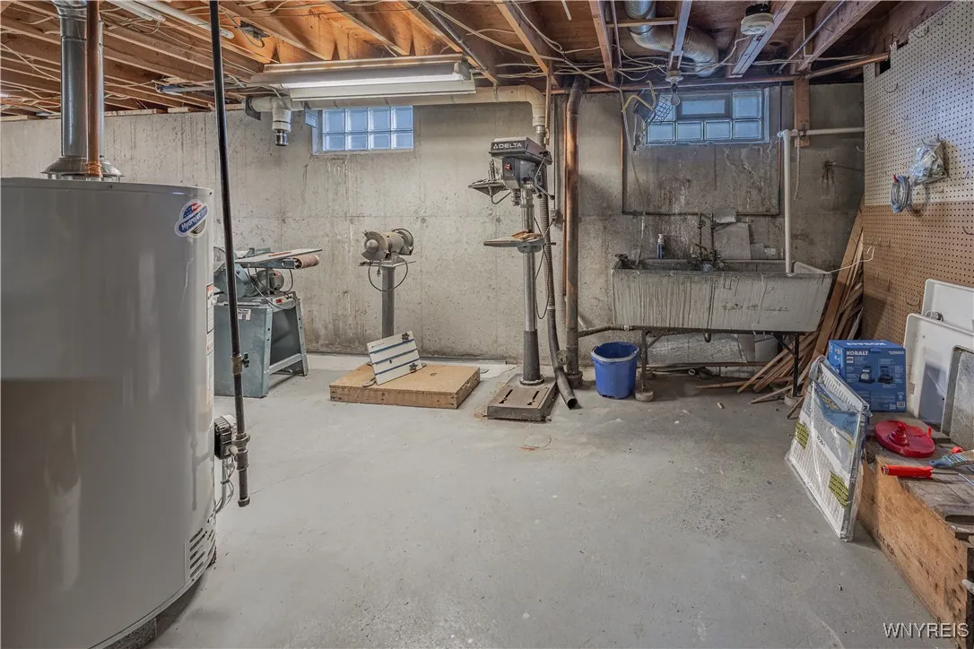 18 Louise Drive, Cheektowaga, New York 14227, Cheektowaga, New York 14227, 3 Bedrooms Bedrooms, 9 Rooms Rooms,1 BathroomBathrooms,Residential,For Sale,18 Louise Drive, Cheektowaga, New York 14227,0,B1640856