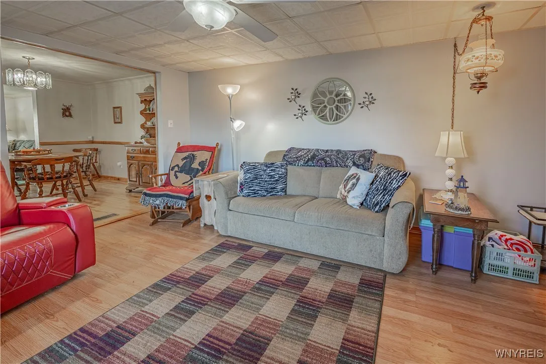 18 Louise Drive, Cheektowaga, New York 14227, Cheektowaga, New York 14227, 3 Bedrooms Bedrooms, 9 Rooms Rooms,1 BathroomBathrooms,Residential,For Sale,18 Louise Drive, Cheektowaga, New York 14227,0,B1640856