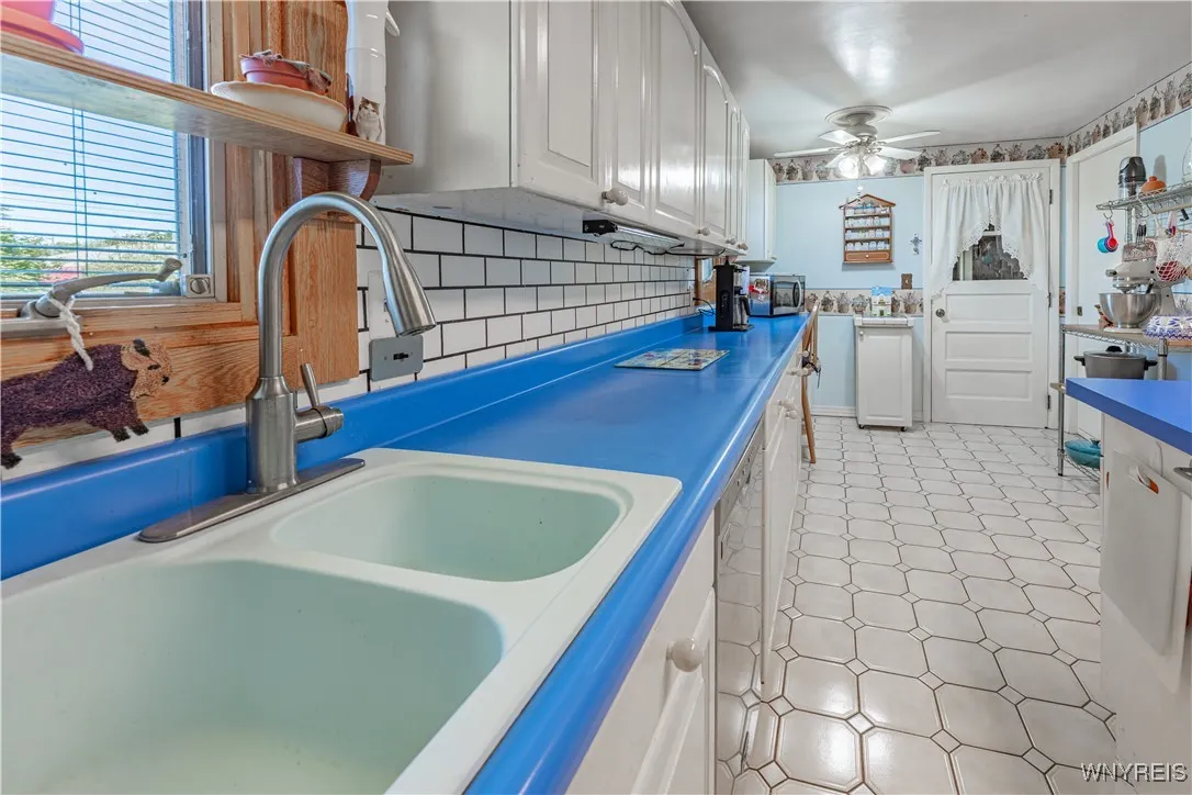 18 Louise Drive, Cheektowaga, New York 14227, Cheektowaga, New York 14227, 3 Bedrooms Bedrooms, 9 Rooms Rooms,1 BathroomBathrooms,Residential,For Sale,18 Louise Drive, Cheektowaga, New York 14227,0,B1640856