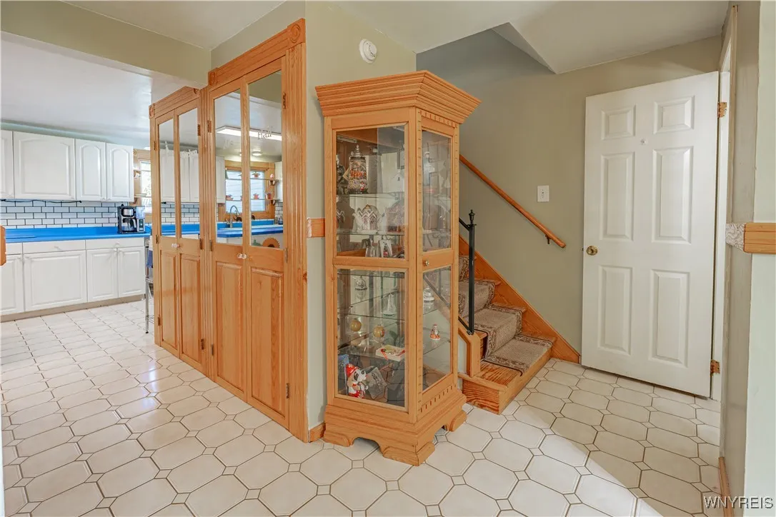 18 Louise Drive, Cheektowaga, New York 14227, Cheektowaga, New York 14227, 3 Bedrooms Bedrooms, 9 Rooms Rooms,1 BathroomBathrooms,Residential,For Sale,18 Louise Drive, Cheektowaga, New York 14227,0,B1640856