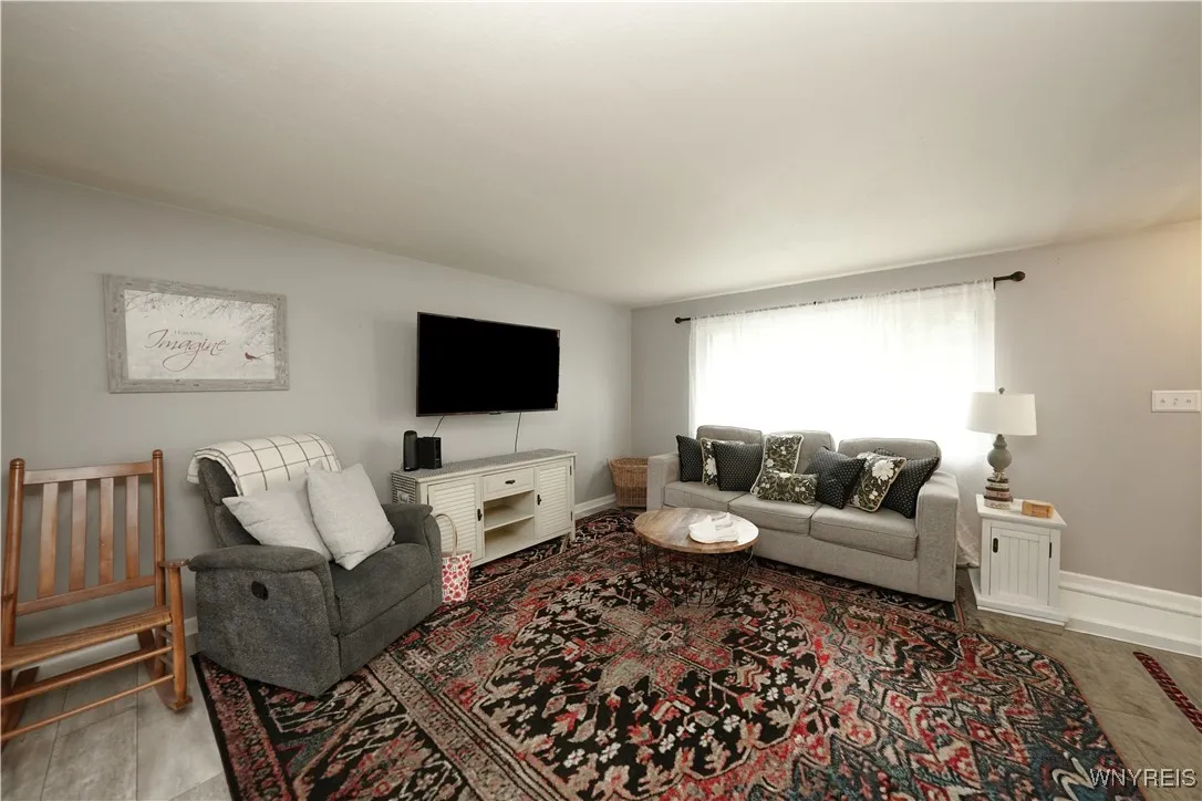 1707 Orchard Park Road, West Seneca, New York 1422, West Seneca, New York 14224, 2 Bedrooms Bedrooms, 4 Rooms Rooms,1 BathroomBathrooms,Residential,For Sale,1707 Orchard Park Road, West Seneca, New York 1422,0,B1639360