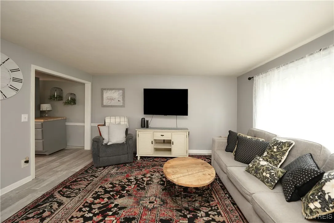 1707 Orchard Park Road, West Seneca, New York 1422, West Seneca, New York 14224, 2 Bedrooms Bedrooms, 4 Rooms Rooms,1 BathroomBathrooms,Residential,For Sale,1707 Orchard Park Road, West Seneca, New York 1422,0,B1639360