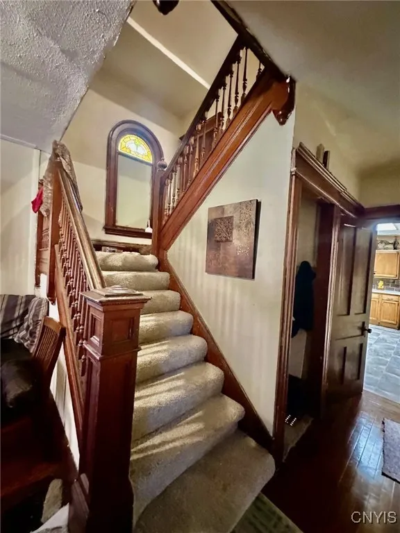 121 West Pleasant Avenue, Syracuse, New York 13205, Syracuse, New York 13205, 4 Bedrooms Bedrooms, 7 Rooms Rooms,1 BathroomBathrooms,Residential,For Sale,121 West Pleasant Avenue, Syracuse, New York 13205,0,S1641866