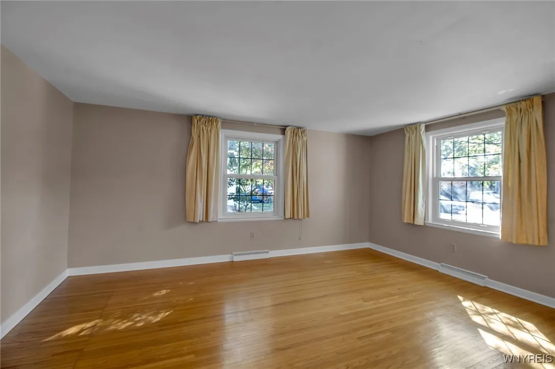 184 Lehn Springs Drive, Amherst, New York 14221, Amherst, New York 14221, 4 Bedrooms Bedrooms, 9 Rooms Rooms,2 BathroomsBathrooms,Residential,For Sale,184 Lehn Springs Drive, Amherst, New York 14221,0,B1638087