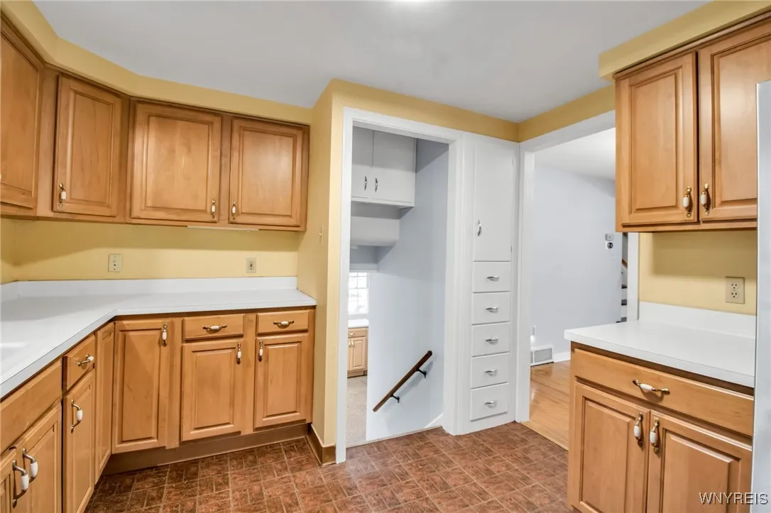 184 Lehn Springs Drive, Amherst, New York 14221, Amherst, New York 14221, 4 Bedrooms Bedrooms, 9 Rooms Rooms,2 BathroomsBathrooms,Residential,For Sale,184 Lehn Springs Drive, Amherst, New York 14221,0,B1638087