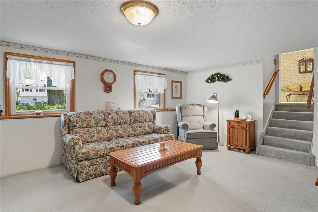 46 Cascade Road, Henrietta, New York 14586, Henrietta, New York 14586, 3 Bedrooms Bedrooms, 7 Rooms Rooms,1 BathroomBathrooms,Residential,Closed,46 Cascade Road, Henrietta, New York 14586,0,R1641505