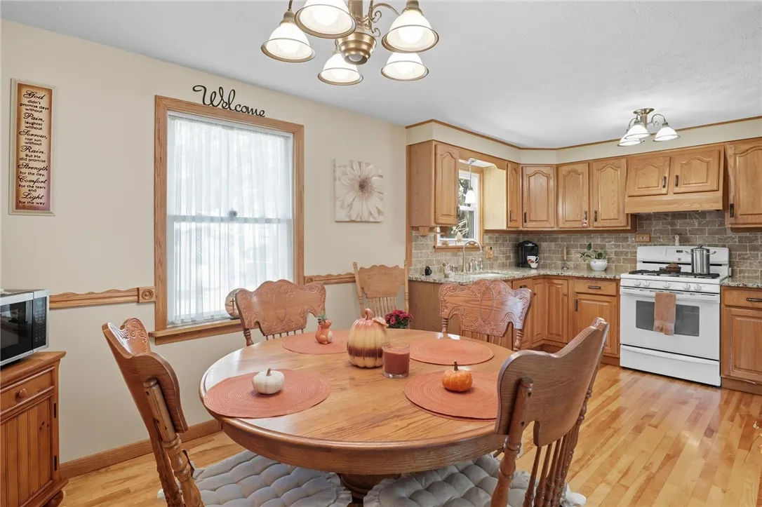 46 Cascade Road, Henrietta, New York 14586, Henrietta, New York 14586, 3 Bedrooms Bedrooms, 7 Rooms Rooms,1 BathroomBathrooms,Residential,Closed,46 Cascade Road, Henrietta, New York 14586,0,R1641505